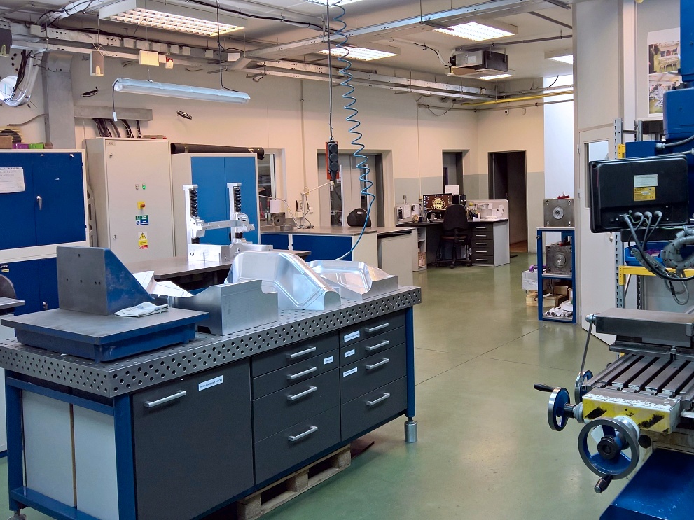 carouselVyroba Image